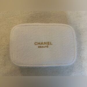 Chanel 2024 holiday costmetic pouch